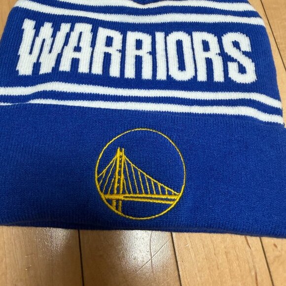 Golden State Warriors NBA Beanie Knit Hat with Pom Pom New NWT - Picture 3 of 7